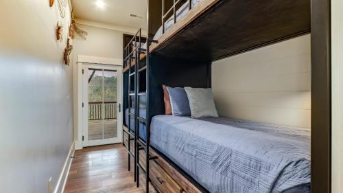 Luxury Mt Home w Hot Tub Game Room - Otter Ridge - image 4