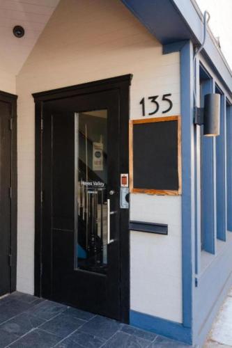 Exterior view, Inn at Gough in Haight Ashbury