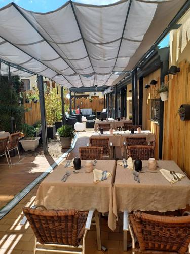 Balkons/terase, Logis- Hotel & Restaurant Le Montligeon in Mortagne-au-Perche