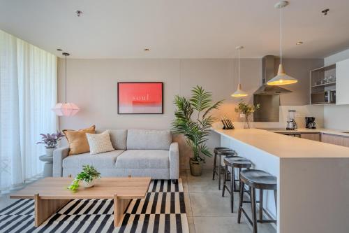 1 king bed, 1 sofa bed