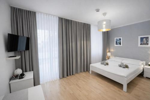 2 twin beds