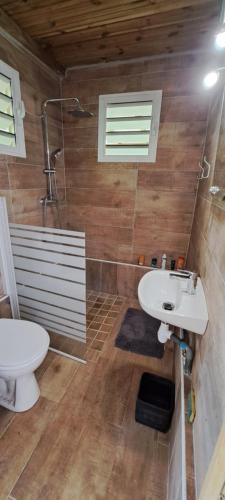 Plenitude Bungalow in Desbonnes