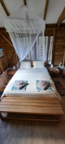 Plenitude Bungalow in Desbonnes
