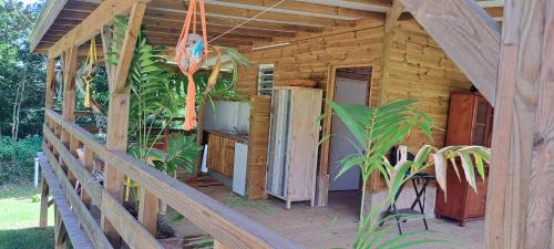 Plenitude Bungalow in Desbonnes