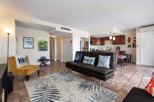 Kona Plaza 201 - image 11
