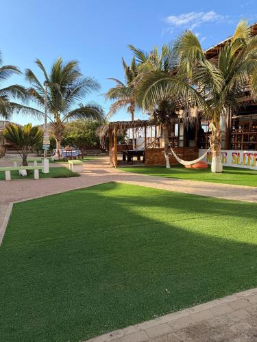 The Point Mancora Beach - Hostel Juvenil de Fiesta in Mancora