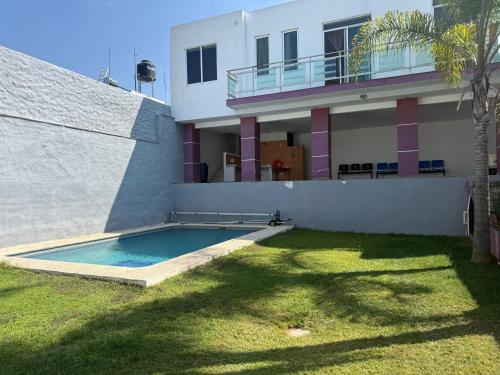 Peldbaseins, 20 minutes from Chapala, Pool &Grill in Lomas de Santa Anita