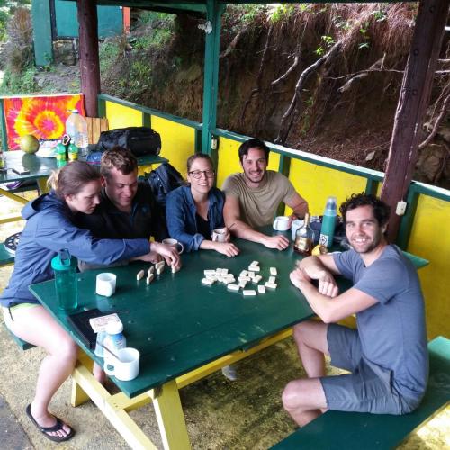 Pine Ridge 4-Person Tent in Silverhila