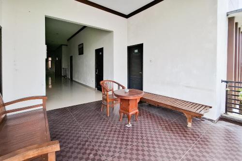 Fasilitas, RedDoorz Syariah @ Harmoni near Alun Alun Kudus in Kudus