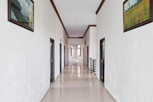 Tampilan eksterior, RedDoorz Syariah @ Harmoni near Alun Alun Kudus in Kudus