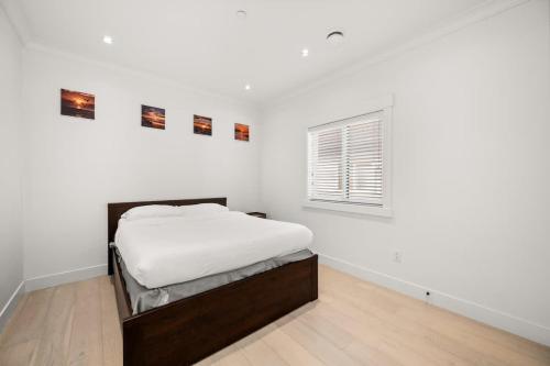 Your Next Stay Spacious Bright & Sophisticated - image 4