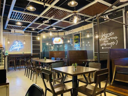 مطعم, Red Planet Davao in مدينة دافاو