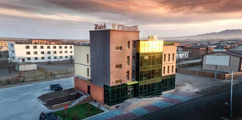 . Diamond hotel