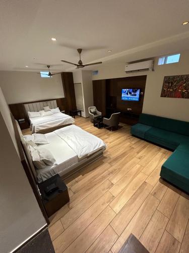 SURAJ INN HOTEL in Baran