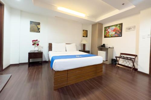 room detail thumbnail 0