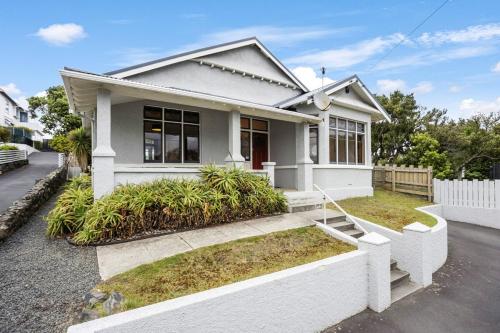 Villa Victoria- Beachside sanctuary – khách sạn tại Nam Dunedin