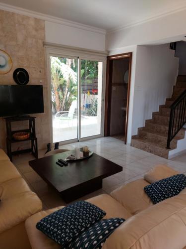 Danitsea villa with privat pool in Zygi