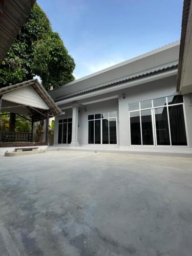 Wan Guest House in Pasir Mas