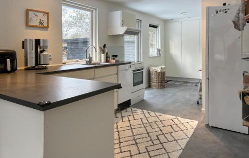 virtuve, Awesome Home In Erslev With Wifi in Vester Jolby