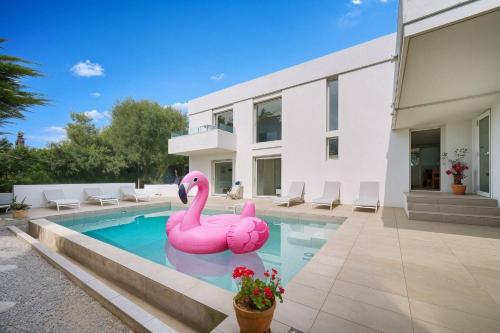 FRGK "Villa Hameau des Collines" Pool, Tranquil Setting & Ultra-Fast Wi-Fi