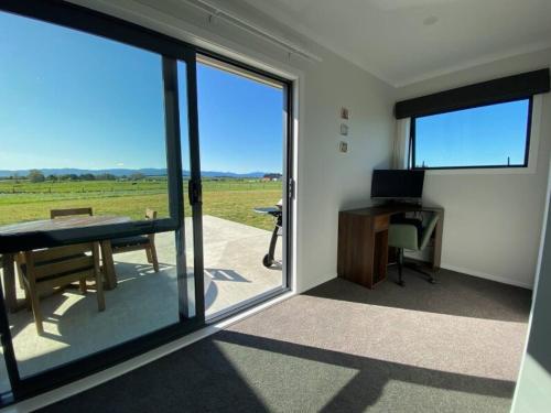 Mahaki Escape in Martinborough