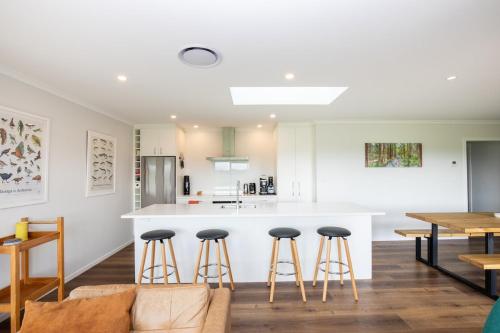 Mahaki Escape in Martinborough