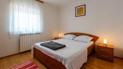 Apartman Benni by Villas Guide - image 4