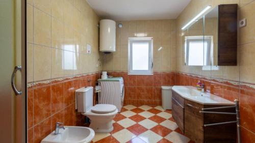 Apartman Benni by Villas Guide - image 5