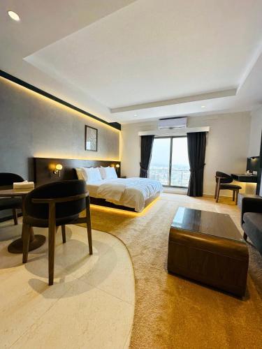 Nomora Luxury Studio Apartment - Bahria Enclave, Islamabad - Islamabad