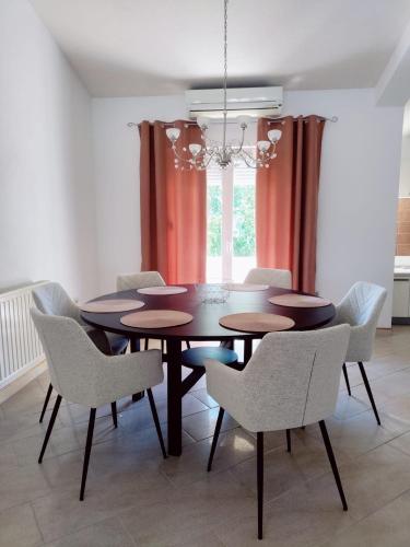 Apartman Katić - Rental Home (Apartman Katic - Rental Home) in Humac