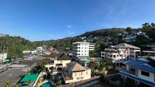 スリン サンセット ホテル (Surin Sunset Hotel) in スリン