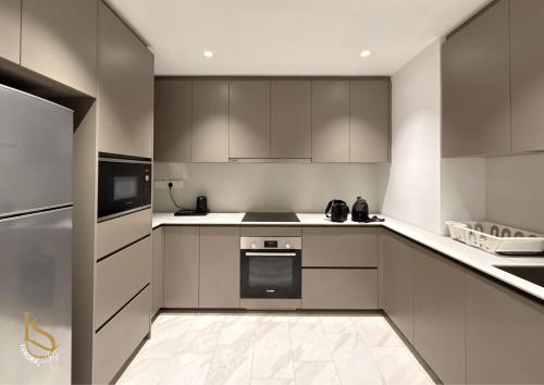 LUXORA SUITE's E A T O N KLCC - image 9