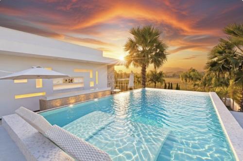 Palm Villa - Award Winning Modern Luxury & Exclusive Villa, Čiang Mai