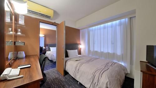 2 twin beds