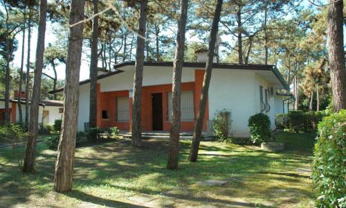 Semi-detached house in Lignano Pineta
