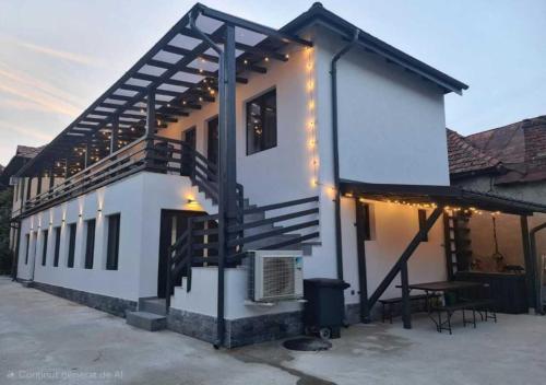 URBANIST Guest House in Călimănești