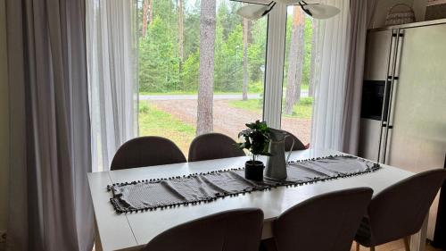 ห้องครัว, Best XXL vacation home with sauna, Pärnu (Best XXL vacation home with sauna, Parnu) in ปาร์นูมา