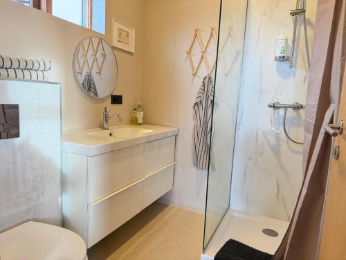 Badezimmer, Skard Cottages in Arnes