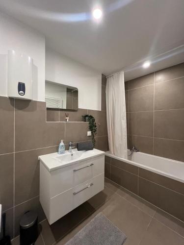 浴室, SAP20- Fitter's apartment in Haan in 哈恩
