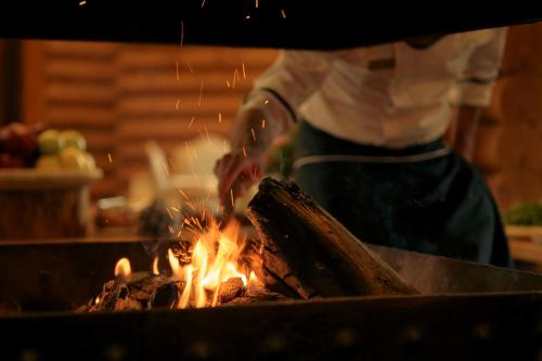 Restaurante, Wood Hills Hotel & Resort in Mayrouba