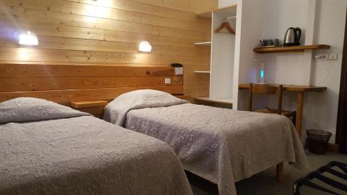 Hotel Glaizette Room Type - Twin Room with Private Bathroom