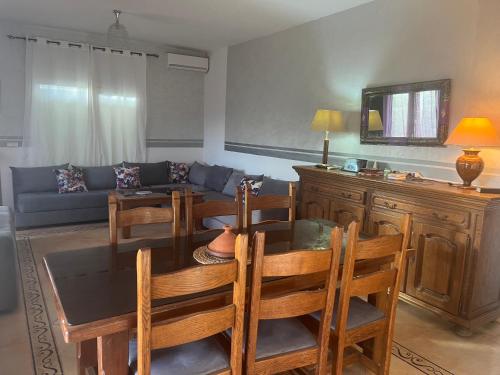 magnifique appartement Saidia wifi gratuit et chaines internationales in Saidia