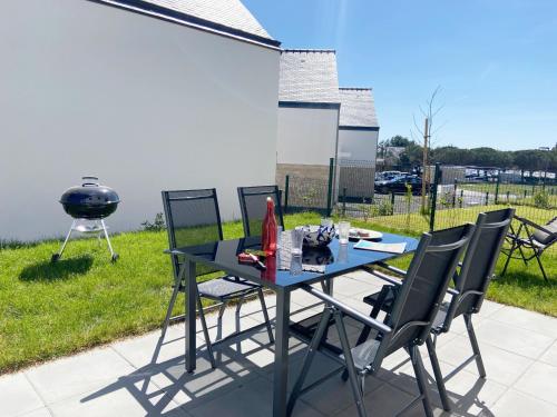 KERSALINE - Maison neuve, Bourg et plage - K111