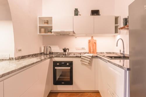 Anguria Fratta Garden Apartments, shared pool, close to Cortona in Santa Catarina