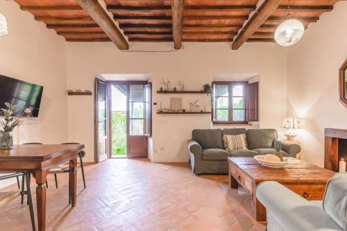 Hage, Anguria Fratta Garden Apartments, shared pool, close to Cortona in Santa Catarina