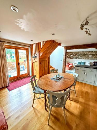 Orchard Stables 3 en-suite Bedrooms Parking Wifi in Watchfield