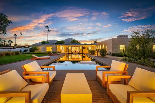 Paradise Valley - Pool, Hot Tub & Outdoor Fireplace in Paradise Valley