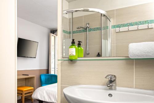 Hotel Parisien - image 12