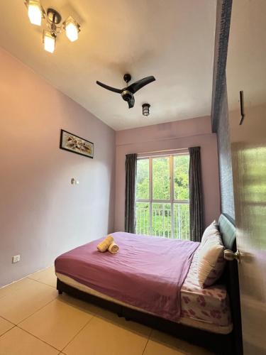 Cameron Forest Home - Golden Hills