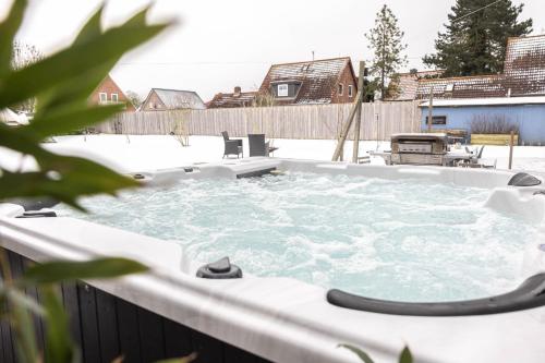 Hostel oder Ferienwohnung 1-16 Personen im BLAUEN HAUS in Fehmarn